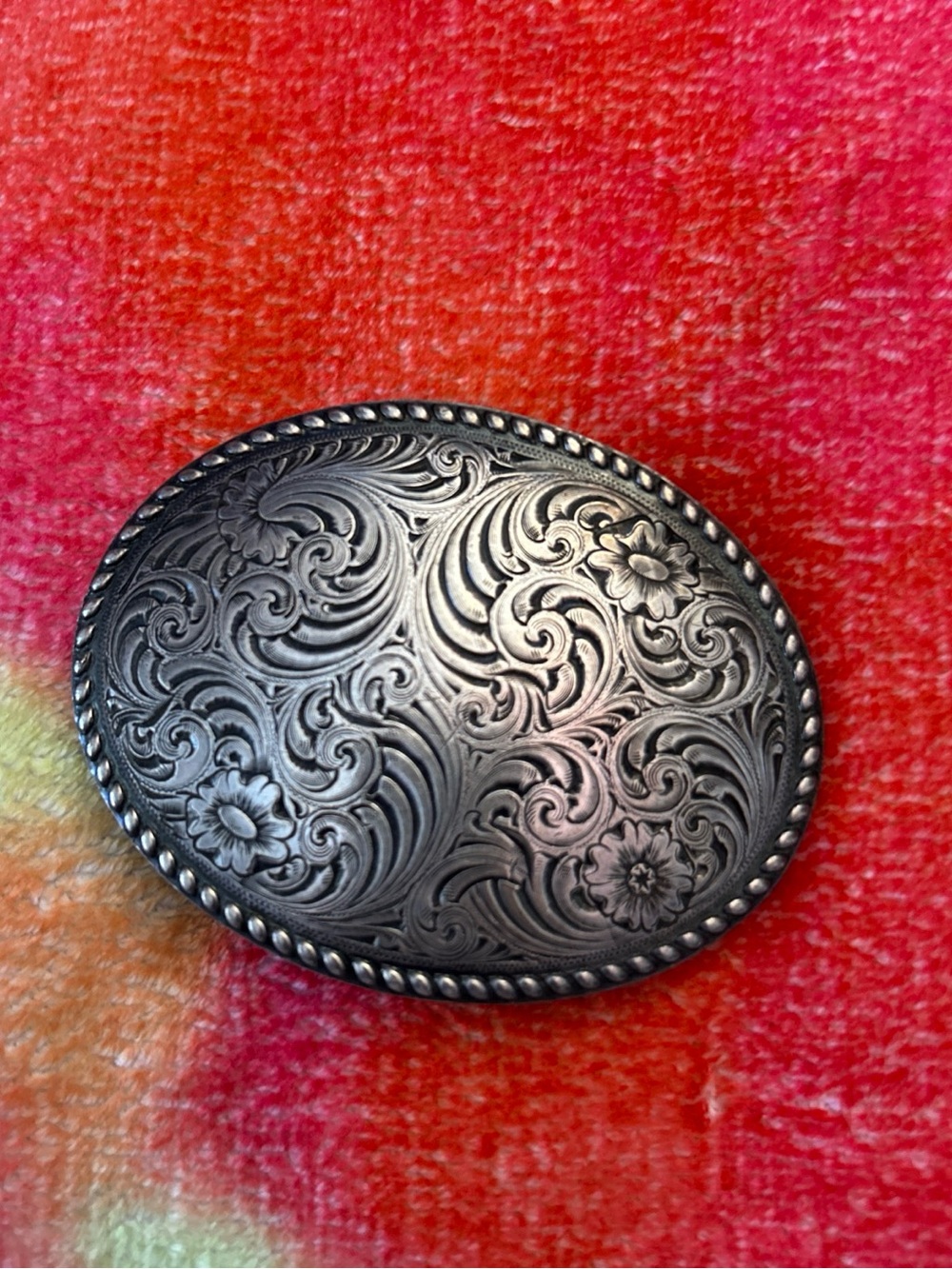 Engraved Floral Oval Western Belt Buckle — Black Silver